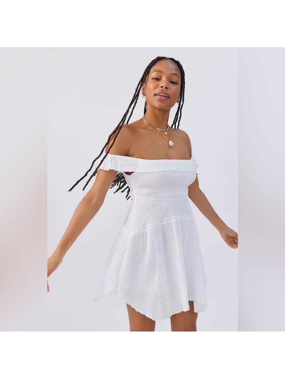 Urban Outfitters nwt Aubrey off the shoulder while flowy dress size medium